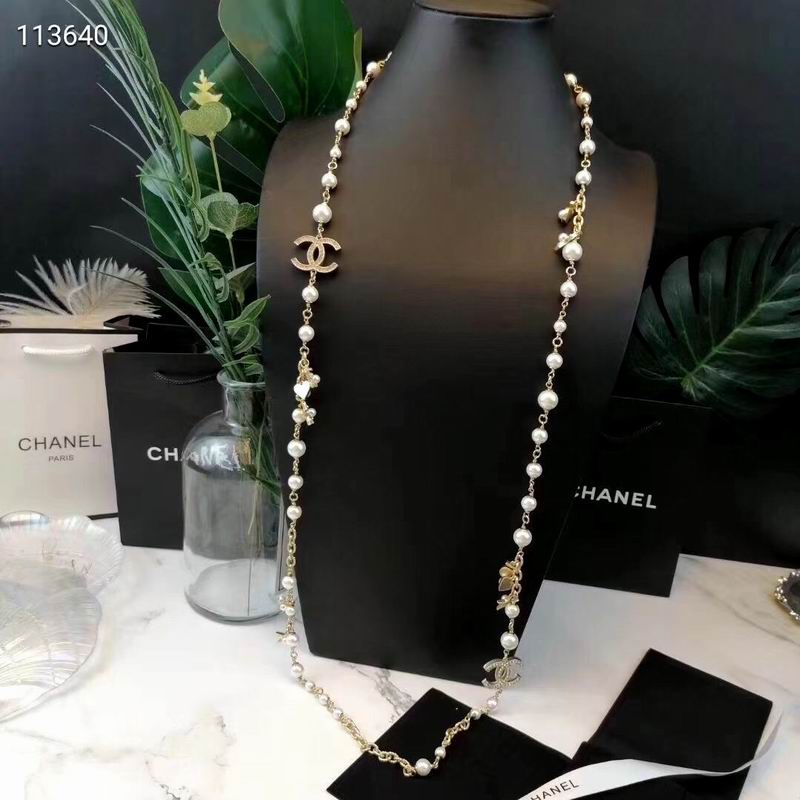 Chanel necklace 1lyx17